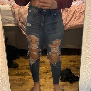 american eagle distressed jeans